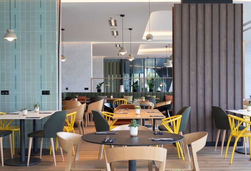 ホテル Park Inn By Radisson Krakow