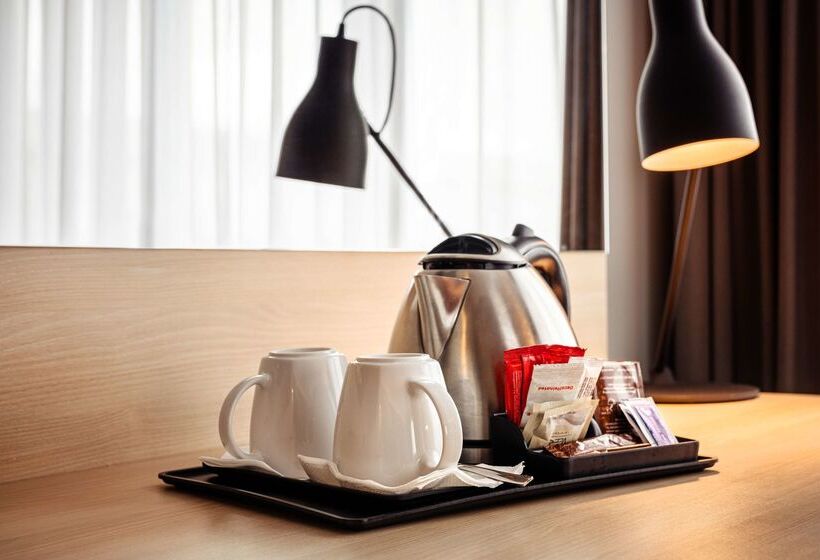 ホテル Park Inn By Radisson Krakow