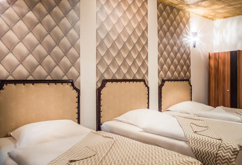 فندق Pensiunea Venus