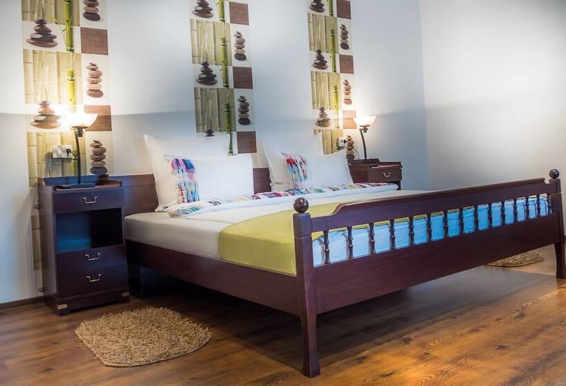 فندق Pensiunea Venus