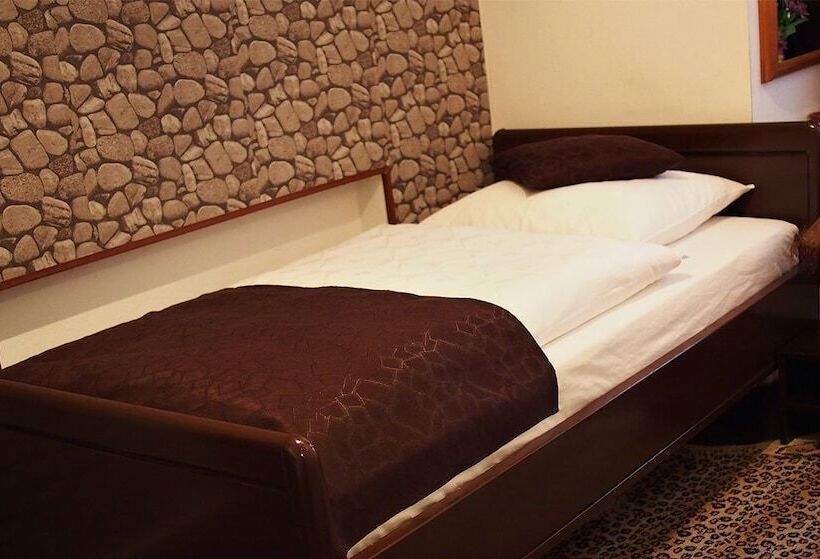 فندق Pensiunea Venus