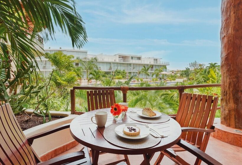 Porto Playa Condo Hotel And Beach Club