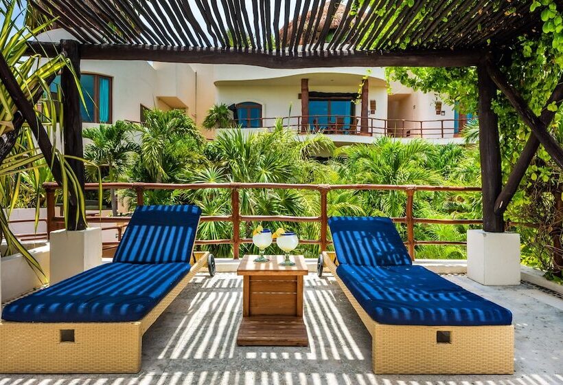 Porto Playa Condo Hotel And Beach Club