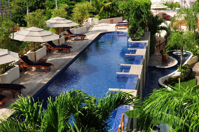 Porto Playa Condo Hotel And Beach Club