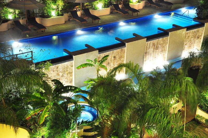 Porto Playa Condo Hotel And Beach Club