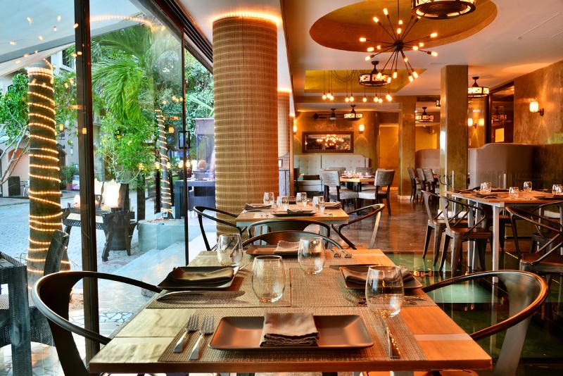 Porto Playa Condo Hotel And Beach Club