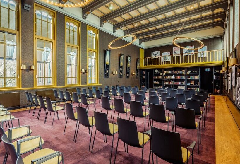 Post Plaza Hotel & Grand Café