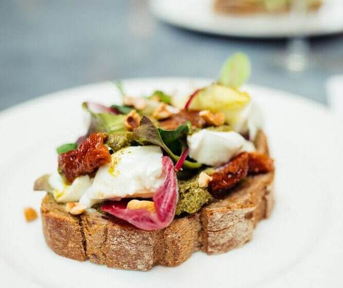 Post Plaza Hotel & Grand Café