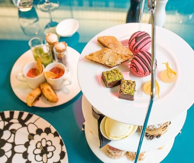 Radisson Collection Hotel, Royal Mile Edinburgh