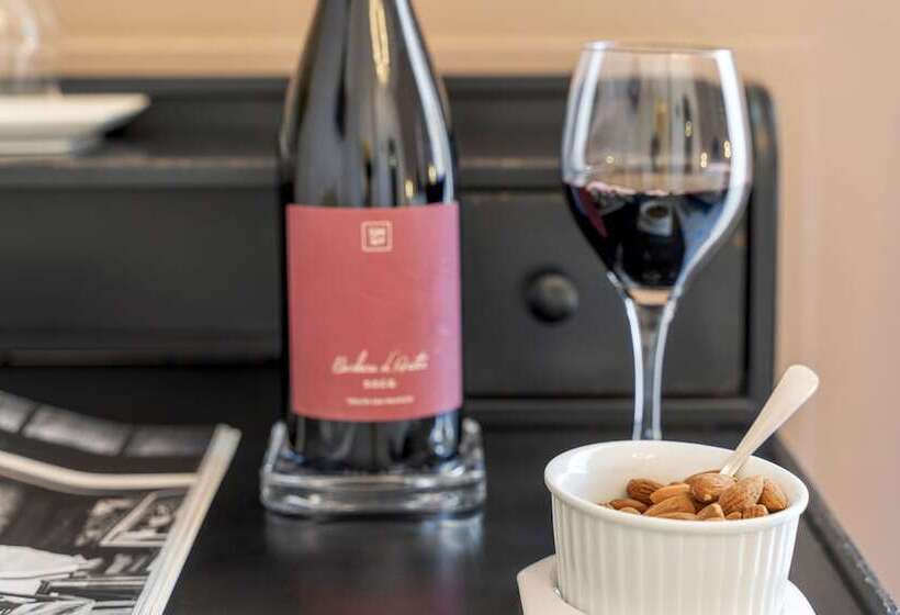 בית מלון כפרי Relais Antica Badia   San Maurizio 1619