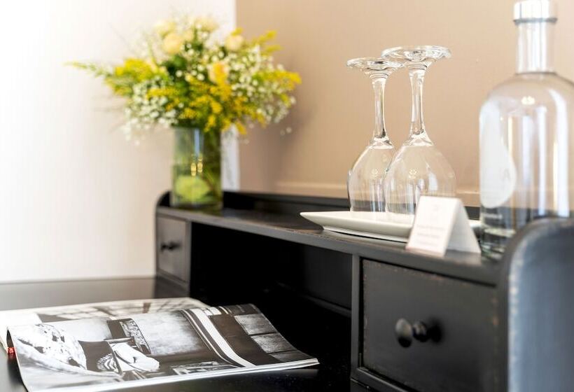 בית מלון כפרי Relais Antica Badia   San Maurizio 1619