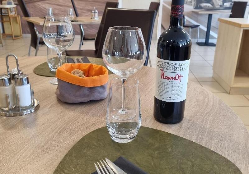 هتل Restaurant Stand Inn