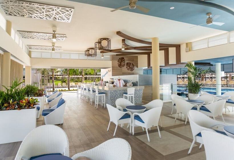 Hotel Riu Emerald Bay - All Inclusive