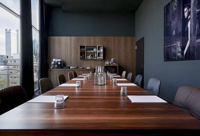 Roomers, Frankfurt, A Member Of Design Hotels