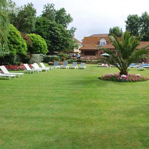 Отель Samares Coast