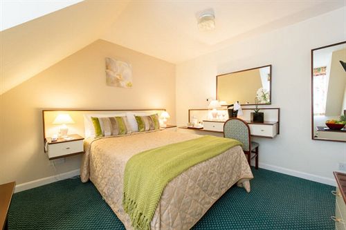 Отель Samares Coast