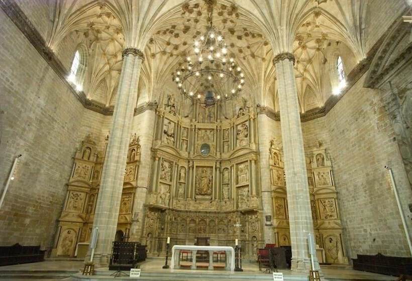 호텔 San Ramón Del Somontano