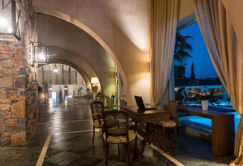 هتل Aquila Elounda Village Resort, Suites & Spa