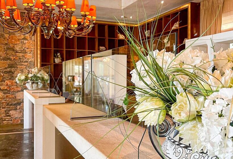 בית מלון כפרי Aquila Elounda Village Resort, Suites & Spa