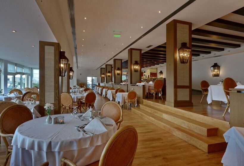 هتل Aquila Elounda Village Resort, Suites & Spa