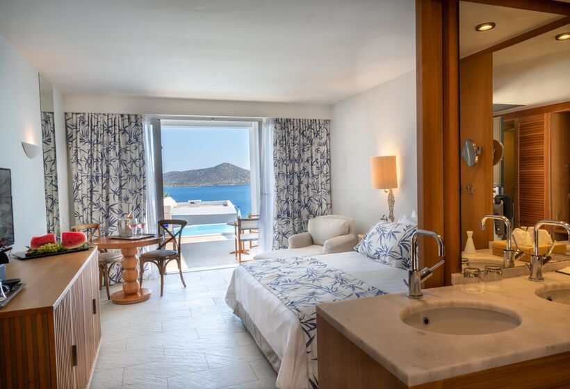 هتل Aquila Elounda Village Resort, Suites & Spa