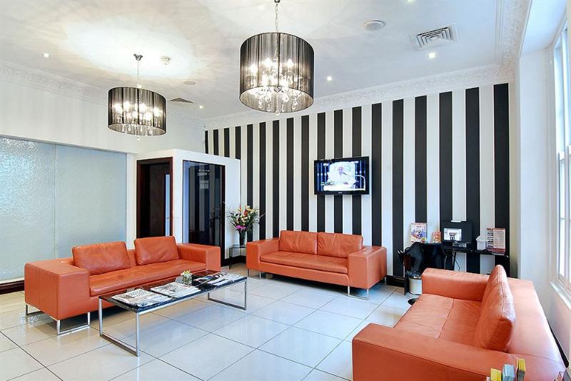 Отель Hyde Park International