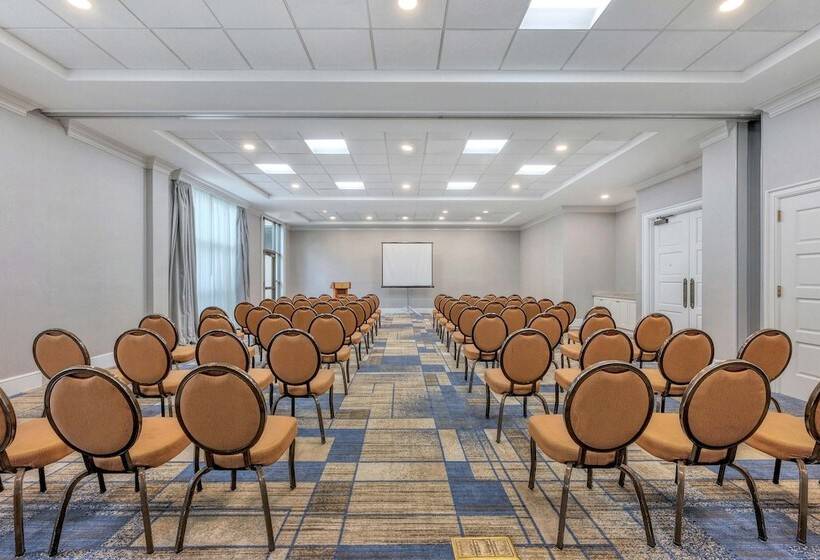 Отель Sheraton Tarrytown