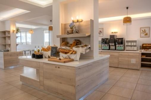 St Constantin Sea Hotel & Spa Resort