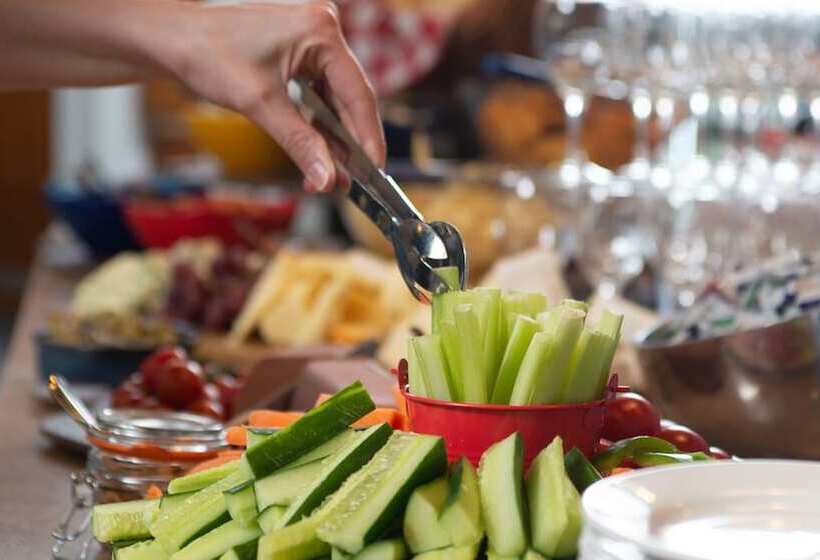 בית מלון כפרי Staybridge Suites Liverpool, An Ihg