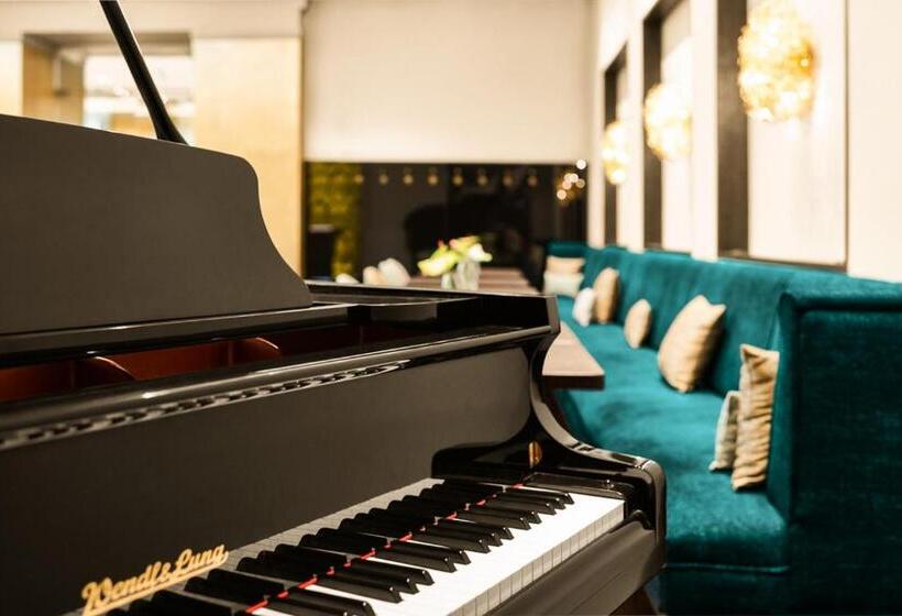 Steigenberger Hotel Herrenhof