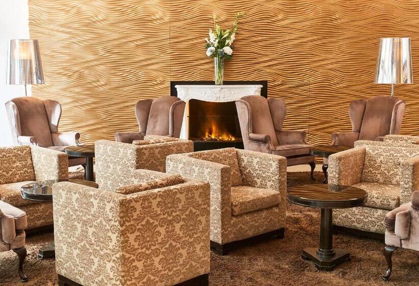 Steigenberger Hotel Herrenhof