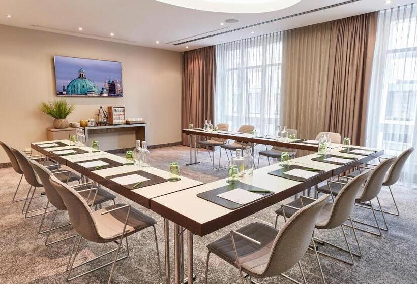 Steigenberger Hotel Herrenhof