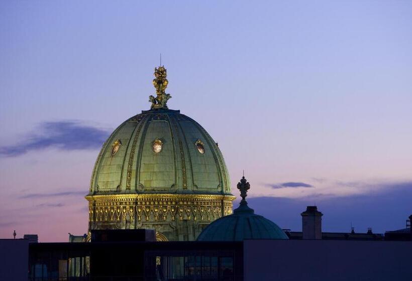 Steigenberger Hotel Herrenhof