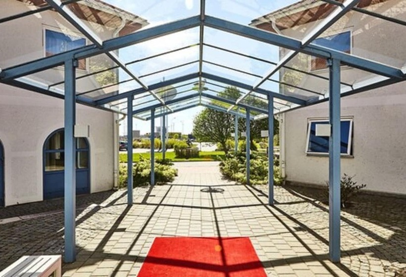 בית מלון כפרי Sturup Airport