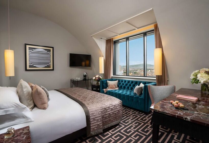 The Fitzwilliam Hotel Belfast