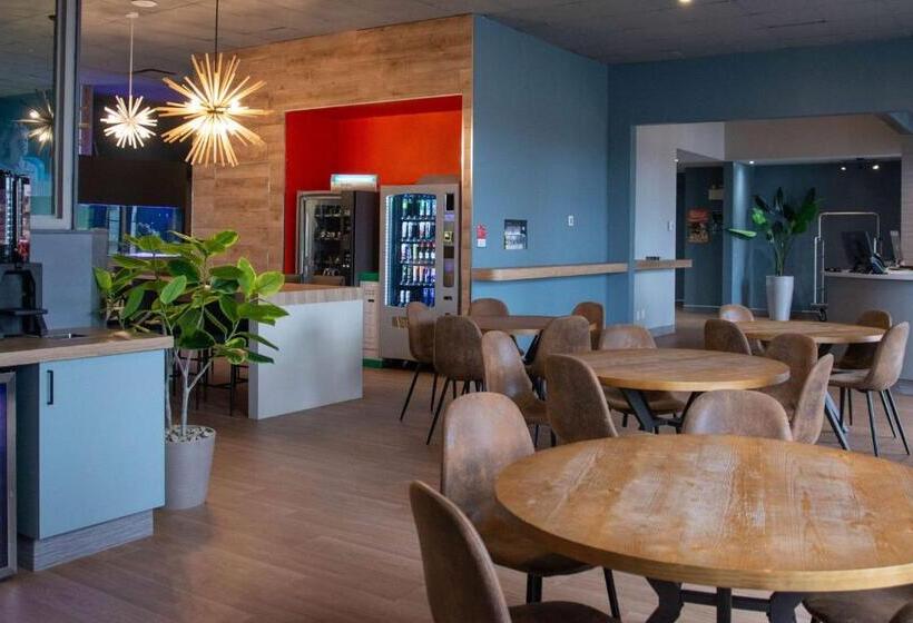 ホテル Travelodge By Wyndham Roberval