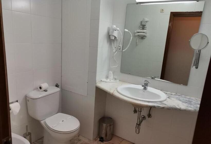 فندق Turismo Miranda