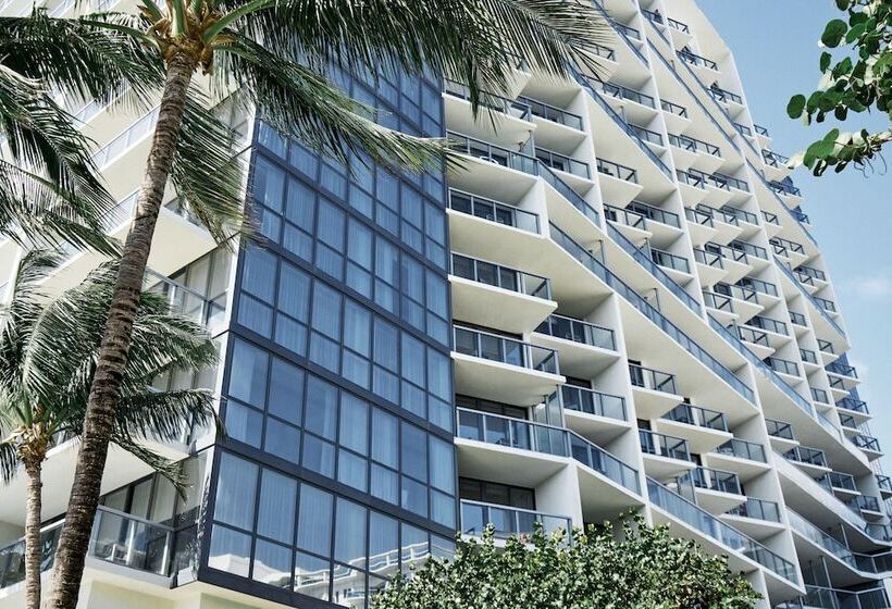 בית מלון כפרי W South Beach