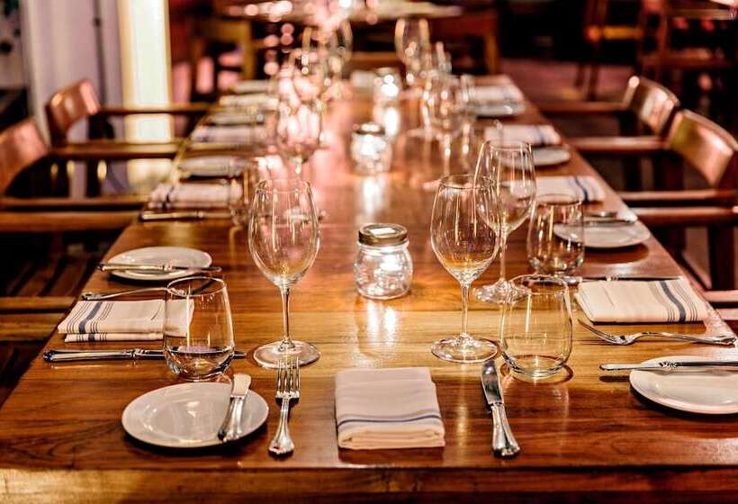 בית מלון כפרי W South Beach