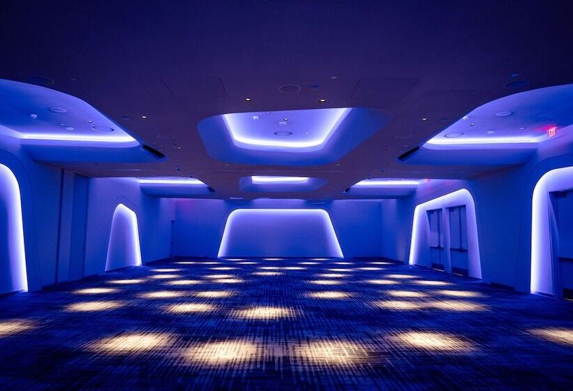 בית מלון כפרי W South Beach