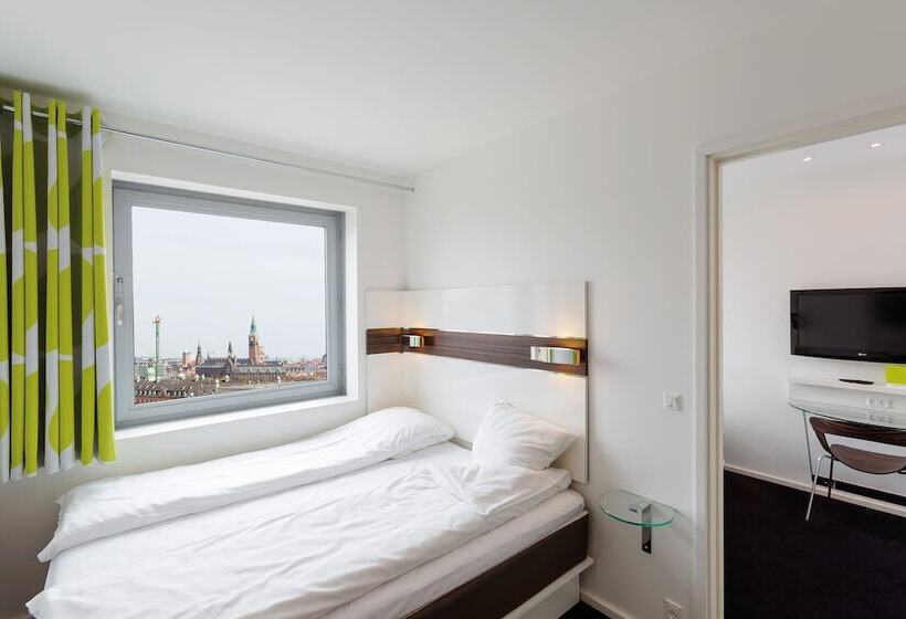 هتل Wakeup Copenhagen  Carsten Niebuhrs Gade