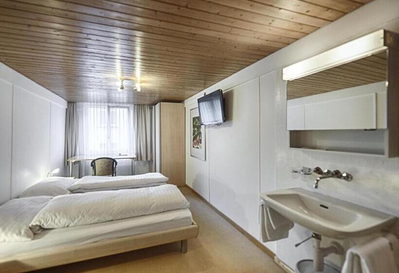 Отель Weisses Kreuz