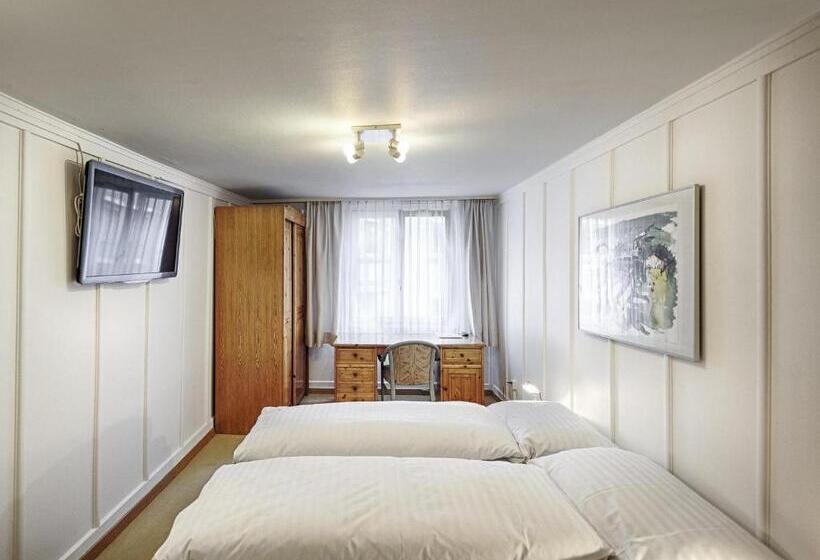 Отель Weisses Kreuz