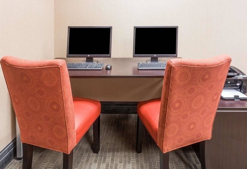 בית מלון כפרי Wingate By Wyndham Regina