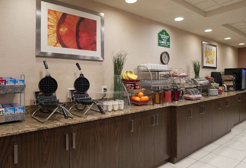 בית מלון כפרי Wingate By Wyndham Regina