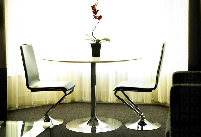 Kensington House Aparthotel