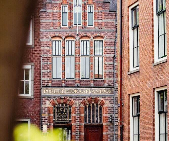 Post Plaza Hotel & Grand Café