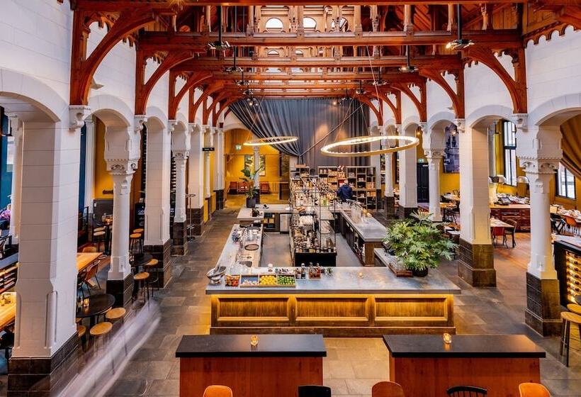 Post Plaza Hotel & Grand Café