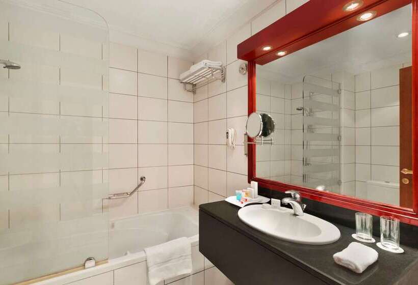 Ramada By Wyndham Hotel Riyadh