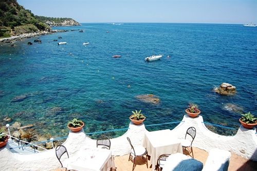 Курорт Cirucco Bay & Camping